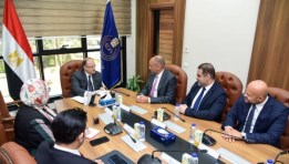 جانب من اجتماع رئيس هيئة الدواء المصرية مع وفد شركة جونسون آند جونسون