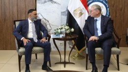 وزير البترول مع رئيس شركة أركيوس