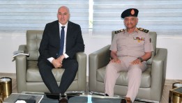وزير الدفاع ونظيره الايطالي 