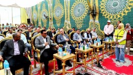 وزير الإسكان 