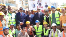 وزير العمل مع العمالة غير منتظمة 
