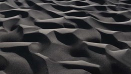 الرمال السوداء