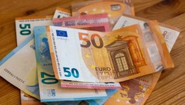 سعر اليورو أمام الجنيه المصري في البنوك اليوم