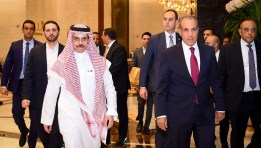 وزير الخارجية يستقبل نظيره السعودي 