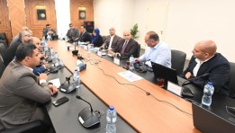 وزير الإسكان يتابع تسويق المشروعات بالمدن الجديدة