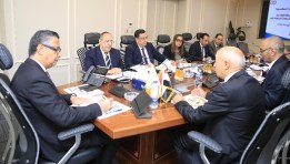 اجتماع وزير التموين