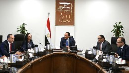 رئيس مجلس الوزراء وزيرة التضامن الاجتماعي