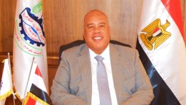 أيمن العشري 