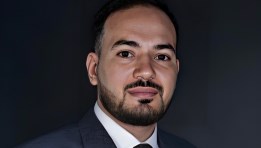  رامي لبيب علم الدين رئيس الجالية المصرية