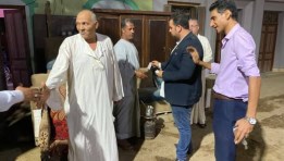 جانب من زيارة مرشح «المؤتمر» لعدد من قرى غرب المنيا