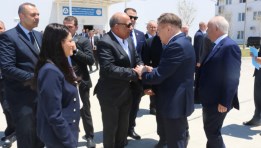 وزير الكهرباء والطاقة المتجددة محمود عصمت 