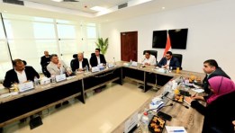 جانب من اجتماع  المهندس شريف الشربيني وزير الإسكان والمرافق والمجتمعات العمرانية واللواء طارق مرزوق محافظ الدقهلية