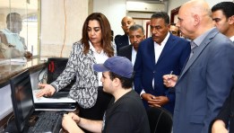 الدكتورة منال عوض وزيرة التنمية المحلية، واللواء خالد شعيب محافظ مطروح