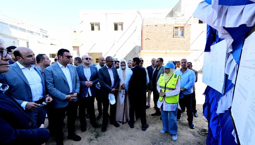 وزير الإسكان ومحافظ بني سويف يتفقدان محطة مياه شرب الفقاعي بمركز ببا وزير الإسكان ومحافظ بني سويف يتفقدان محطة مياه شرب الفقاعي بمركز ببا