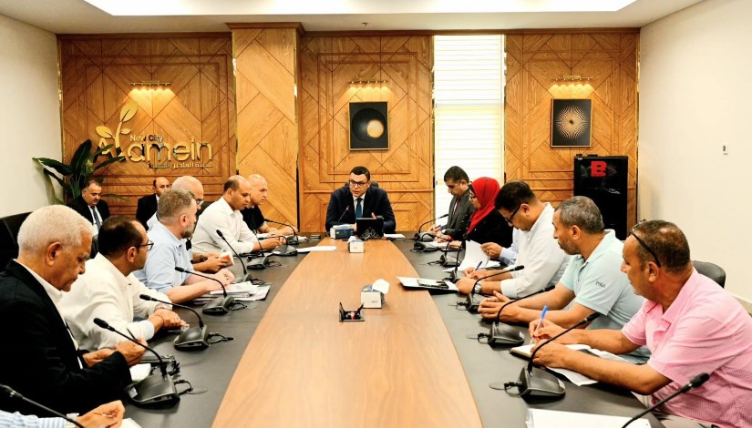 وزير الإسكان 
