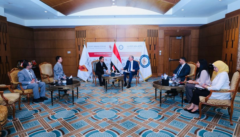 وزير البترول وفد شركة Kiping solar technology” الصينية وزير البترول وفد شركة Kiping solar technology” الصينية