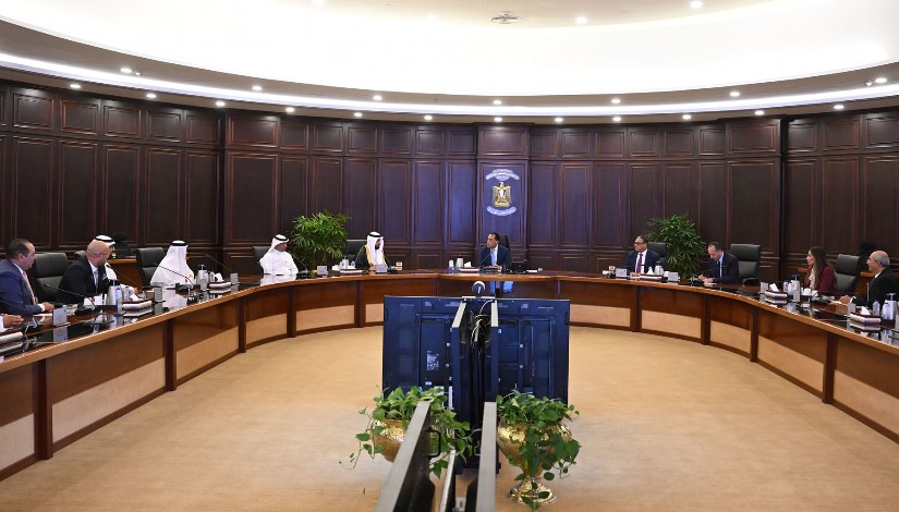 رئيس الوزراء مع رئيس مجموعة سمو القابضة السعودية رئيس الوزراء مع رئيس مجموعة سمو القابضة السعودية