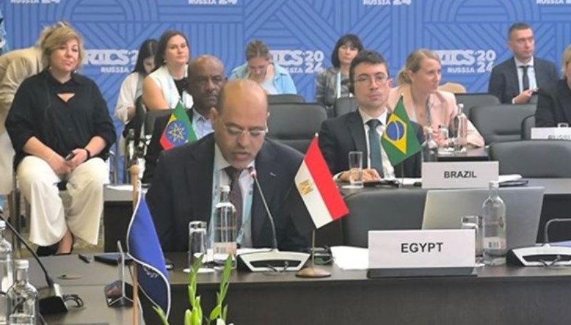 وزير العمل محمد جبران وزير العمل محمد جبران