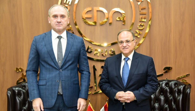 رئيس هيئة الدواء مع سفير جمهورية بيلاروسيا بالقاهرة رئيس هيئة الدواء مع سفير جمهورية بيلاروسيا بالقاهرة