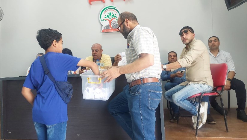 إجراء القرعة العلنية اليدوية لاختيار الفائزين