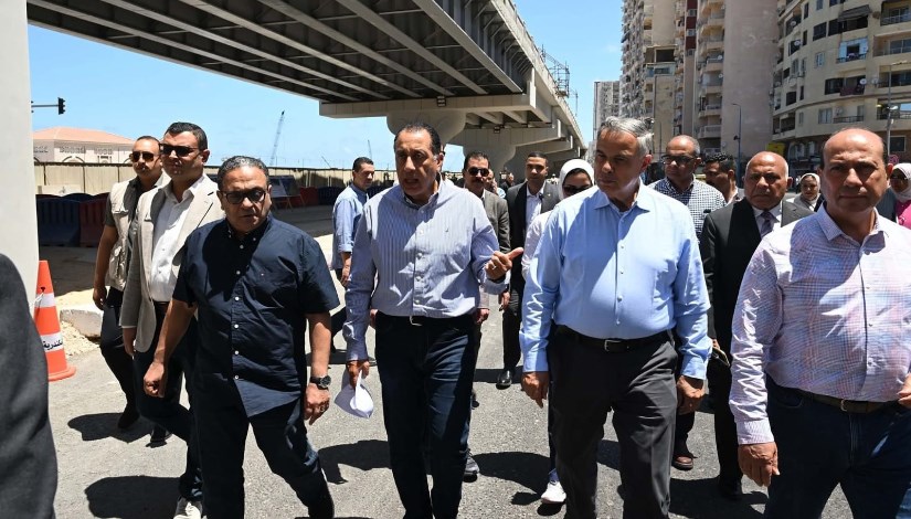 جانب من جولة رئيس الوزراء في الإسكندرية جانب من جولة رئيس الوزراء في الإسكندرية