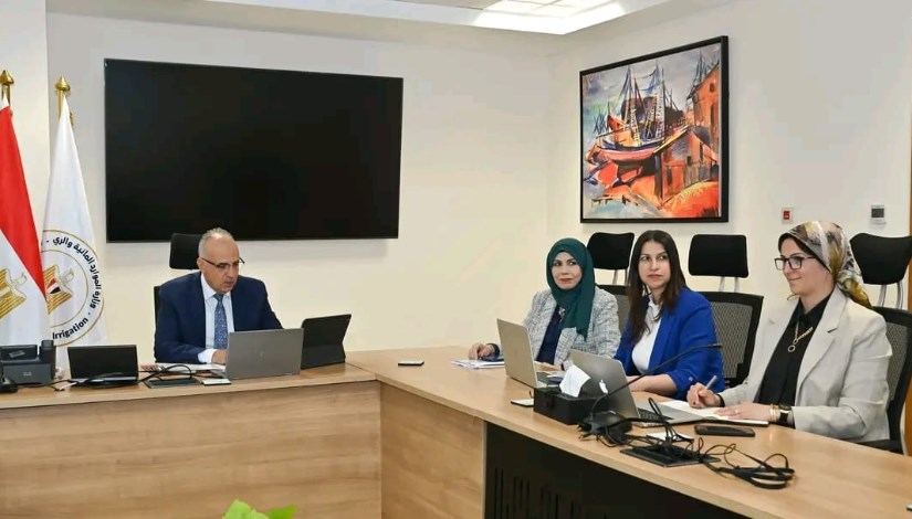 جانب من الاجتماع جانب من الاجتماع