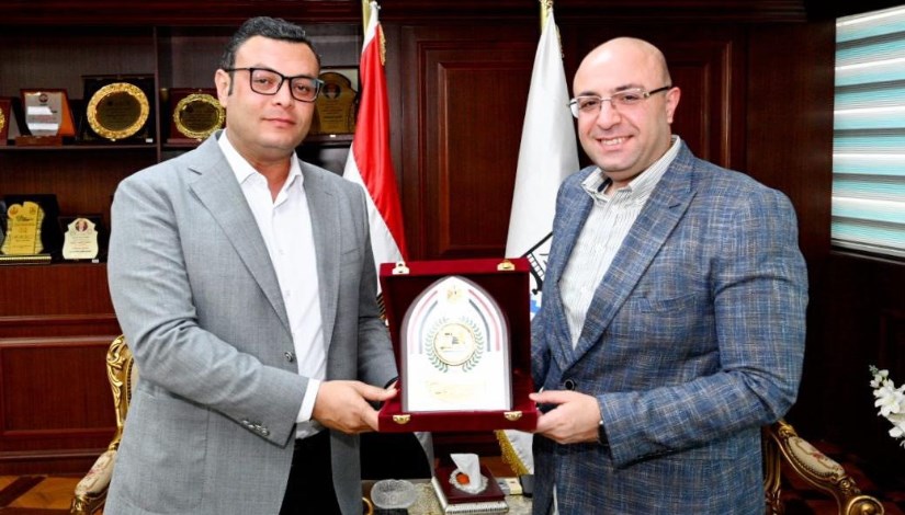 وزير الإسكان والمرافق والمجتمعات العمرانية وزير الإسكان والمرافق والمجتمعات العمرانية