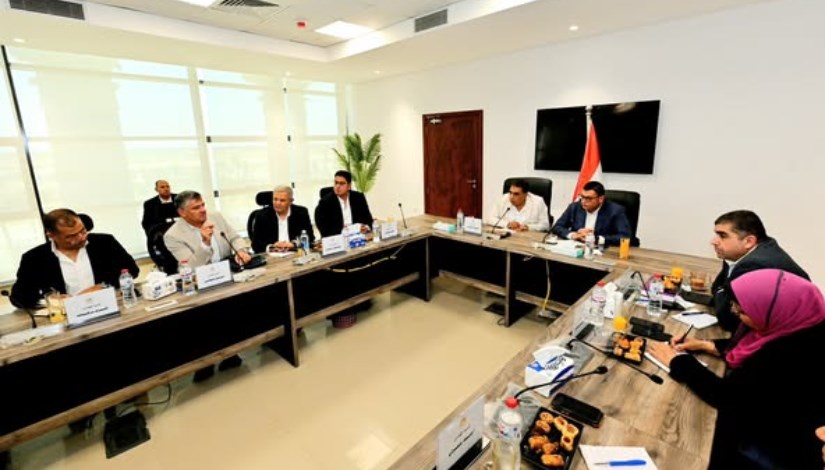 جانب من اجتماع المهندس شريف الشربيني وزير الإسكان والمرافق والمجتمعات العمرانية واللواء طارق مرزوق محافظ الدقهلية جانب من اجتماع المهندس شريف الشربيني وزير الإسكان والمرافق والمجتمعات العمرانية واللواء طارق مرزوق محافظ الدقهلية