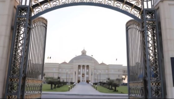 جامعة القاهرة الأهلية 