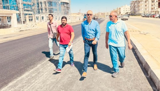 رئيس جهاز القاهرة الجديدة يتفقد أعمال تطوير الطرق بحي اللوتس