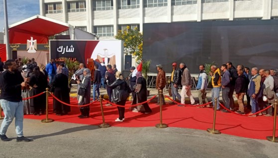 فعاليات اليوم الأول من انتخابات مجلس الشيوخ  بمدرسة سيزا النبراوي