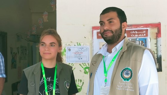 جانب من متابعة سير العملية الانتخابية 