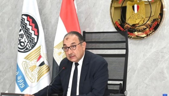 وزير قطاع الأعمال العام المهندس محمد شيمي