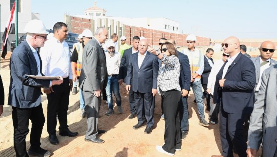 وزير الصناعة والنقل