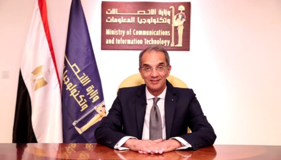 الدكتور عمرو طلعت وزير الاتصالات