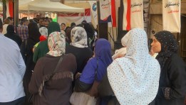 حشود من السيدات أمام اللجان الانتخابية في حي السيدة زينب 