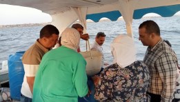 تنفيذ المرحلة الثالثة من مشروع دعم بحيرة قارون بزريعة الجمبري