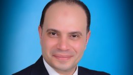 دكتور تامر مؤمن