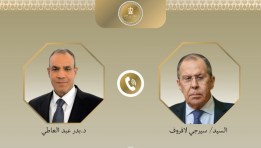 وزير الخارجية يجري اتصال مع نظيره الروسي