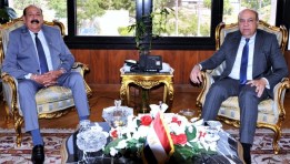 وزير الطيران المدني مع رئيس الاتحاد العام للمصريين بأمريكا