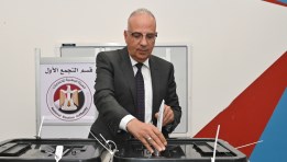 وزير الموارد المائية والري يدلي بصوته في انتخابات الشيوخ