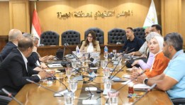 نائب محافظ الجيزة خلال اجتماع مناقشة تدوير ومعالجة المخلفات