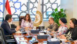 الدكتورة منال عوض خلال لقاءها محمد الحناوى المدير التنفيذى لأحد كبرى المؤسسات العقارية
