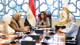  الدكتورة منال عوض وزيرة التنمية المحلية والقائم بأعمال وزير البيئة