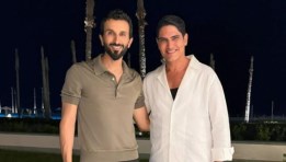 أحمد أبو هشيمة  والشيخ ناصر بن حمد آل خليفة 