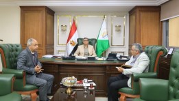 محافظ الجيزة مع مساعد وزير الصحة