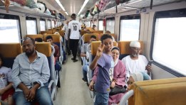 جانب من داخل القطار 