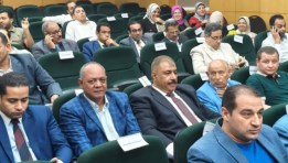 جلسة نقاشية بين رئيس البورصة والمستثمرين وأعضاء الغرفة التجارية