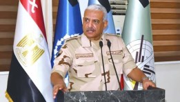 الفريق أول عبد المجيد صقر القائد العام للقوات المسلحة وزير الدفاع