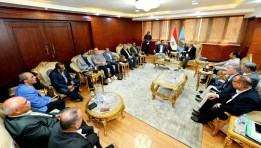 وزير الإسكان والمرافق والمجتمعات العمرانية مع محافظة الغربية